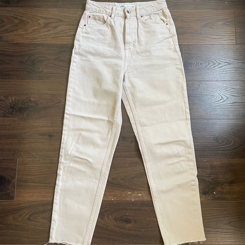 Zara Cream High Rise Jeans with Textured Finish